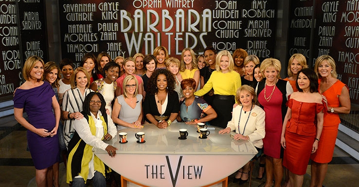 Barbara with Oprah & many of the journalists she inspired